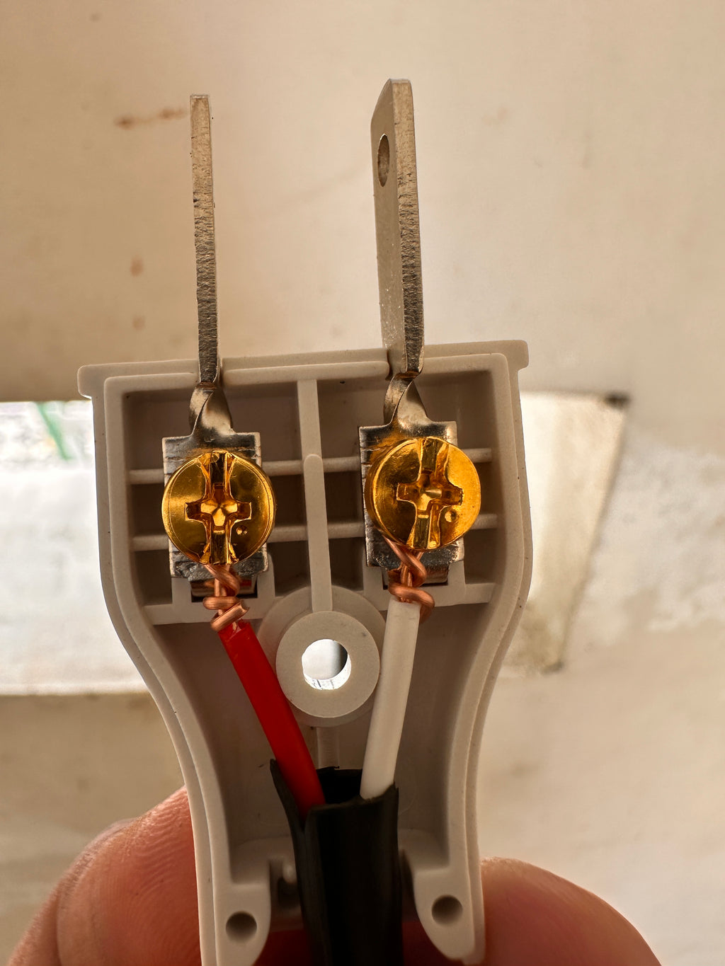 CCTV Drop Wire 
1 Pair 20awg + messenger